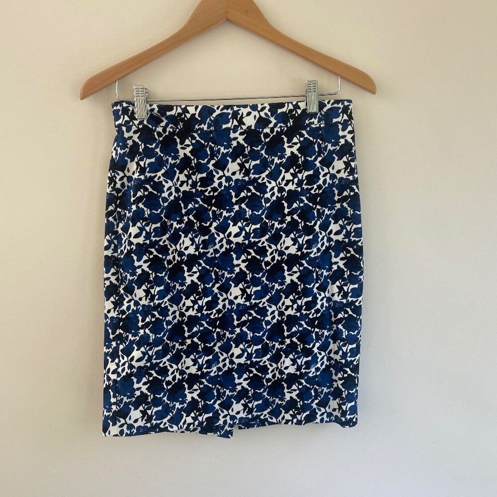 Blue and white floral J Crew pencil skirt size 4